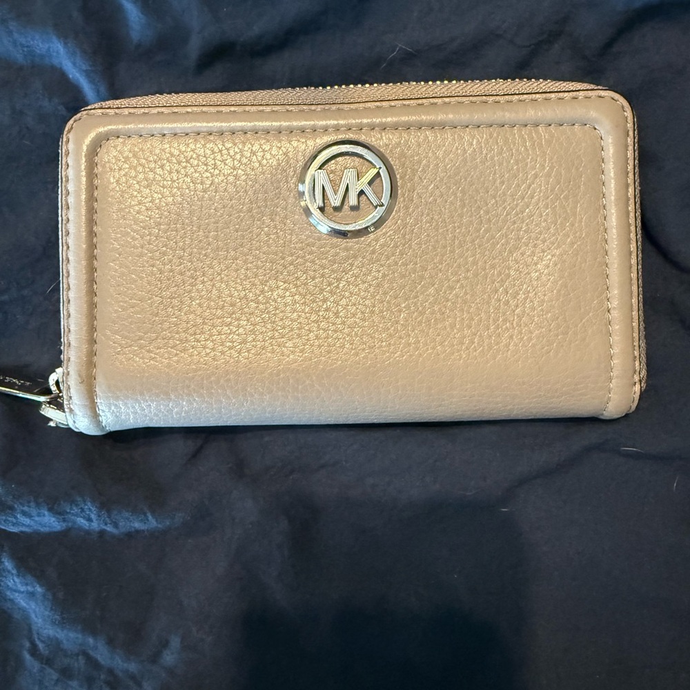 Michael Kors Beige Zip-Around Wallet